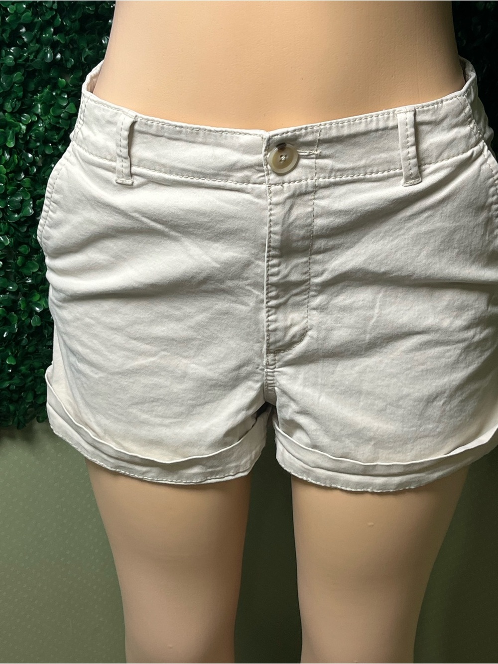 LOFT Cream Rolled-Hem Cotton Shorts